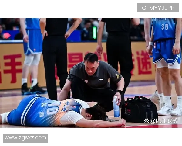 CBA山东与天津比赛中发生冲突引发球迷热议双方球员态度备受关注 CBA山东与天津比赛中发生冲突引发球迷热议双方球员态度备受关注